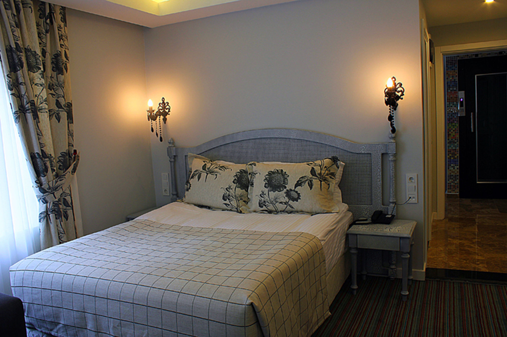 Taksim Santa Lucia Hotel Istanbul Exterior photo