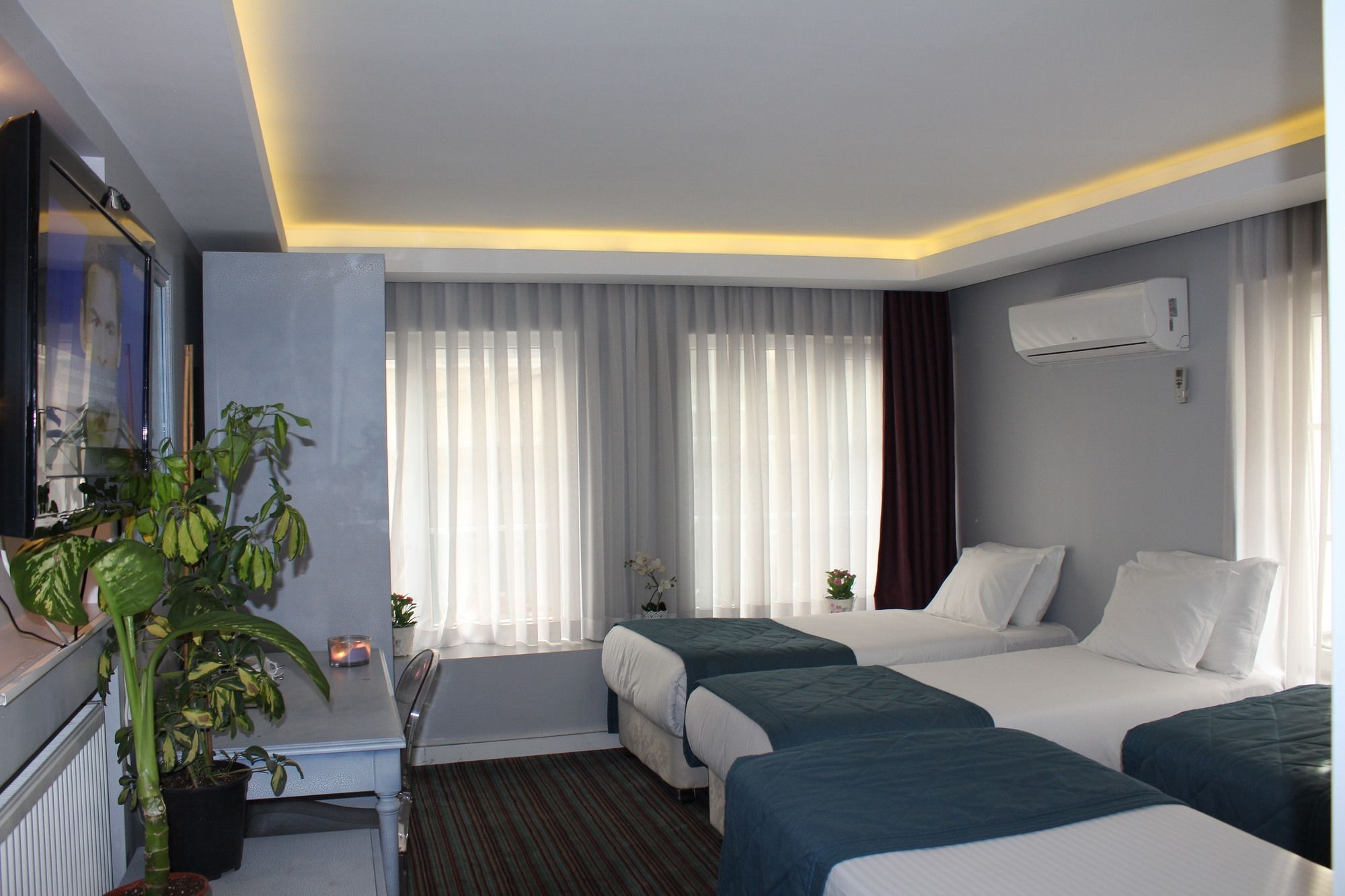 Taksim Santa Lucia Hotel Istanbul Exterior photo